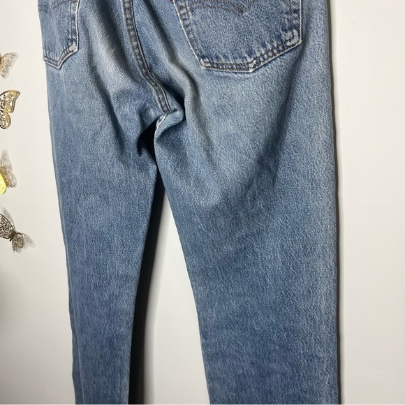 π¦π LEVIβS | Light Blue Distressed Straight Leg Denim Jeans - Picture 4 of 9